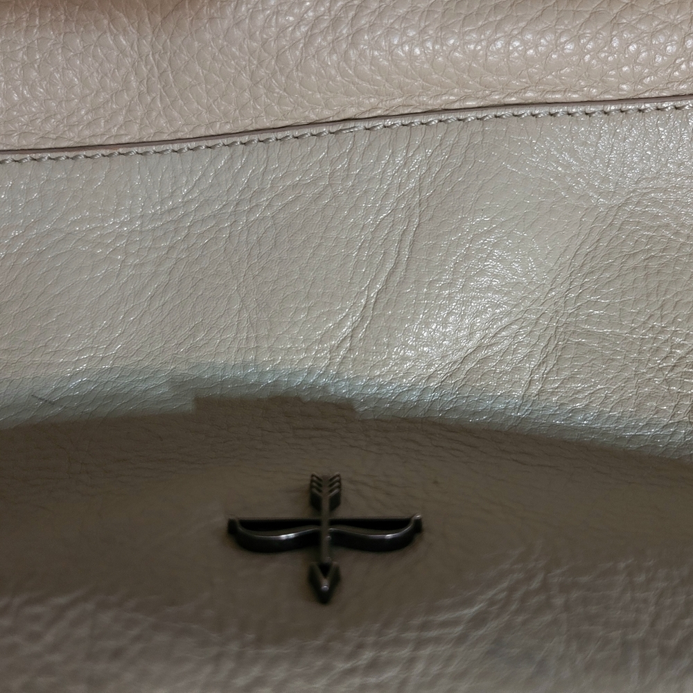 Handbag - Picture 7 of 11